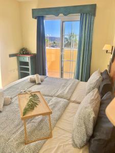 Gallery image of Sun Apartment & Heated Pool in Los Cristianos