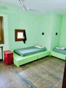 Imagen de la galería de Villa Amadeus Secluded oasis hosting up to 12, en Kyparíssion