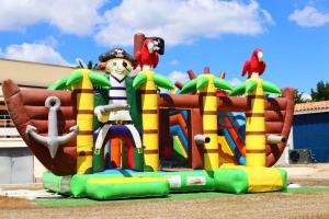 Aire de jeux pour enfants de l'établissement Les Chalets de Moulière