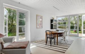 Fotografie z fotogalerie ubytování Cozy Home In Sydals With Kitchen v destinaci Neder Lysabild