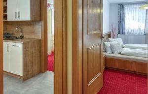 Posteľ alebo postele v izbe v ubytovaní Gemuetliche Ferienwohnung + 3 fotografie