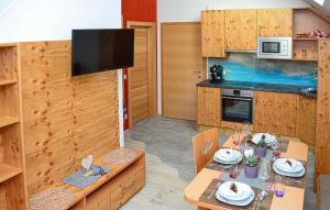 Eldhús eða eldhúskrókur á Ferienwohnung - Weißpriach