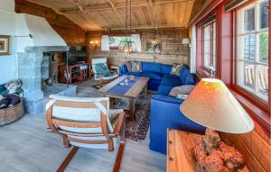 Χώρος καθιστικού στο Lovely Home In Øyer With Wifi