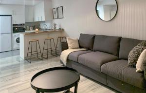 Η κουζίνα ή μικρή κουζίνα στο 1 Bedroom Cozy Apartment In Marbella
