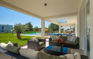 Khu vực ghế ngồi tại Villa Medici