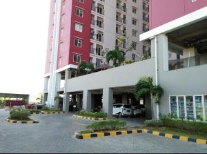 Το κτήριο όπου στεγάζεται  το διαμέρισμα