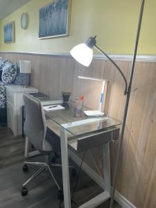 Fotografija u galeriji objekta Private Suite in Niagara Falls u gradu Nijagarini vodopadi