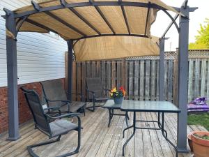 Balkon ili terasa u objektu Private Suite in Niagara Falls