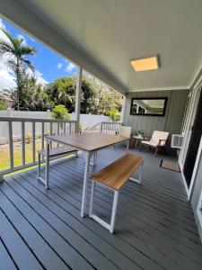 A balcony or terrace at Sunset Shores - UNIT B Kaiupoho