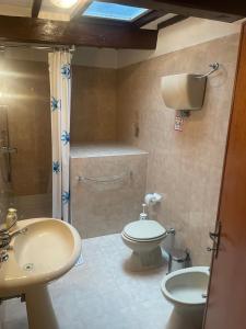 A bathroom at Casa in Umbria
