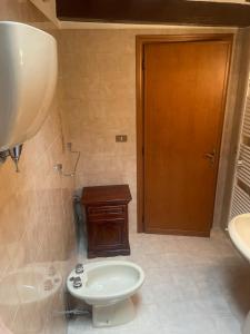A bathroom at Casa in Umbria