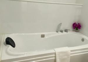Koupelna v ubytování NJoy Prestige Grand Hotel Don Mueang