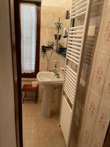A bathroom at Casa in Umbria