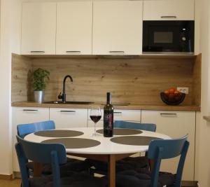 Nhà bếp/bếp nhỏ tại Apartments Ritoša