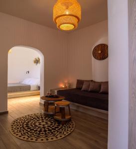Posezení v ubytování Athiri Luxury Suites