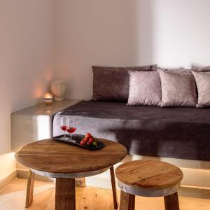 Posezení v ubytování Athiri Luxury Suites
