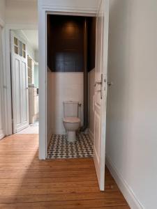 Ένα μπάνιο στο Villa du casino +14 φωτογραφίες