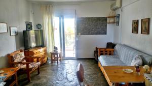 Χώρος καθιστικού στο Olga Studio for 3 persons at sozopoli halkidiki