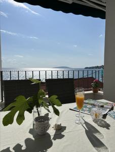 Balkón nebo terasa v ubytování Beach House Buinac