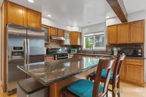 Kitchen o kitchenette sa Stunning 3BR in Foster City