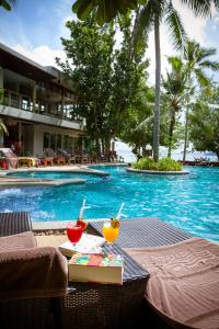 Bazén v ubytování Sand Sea Resort Railay Beach nebo v jeho okolí