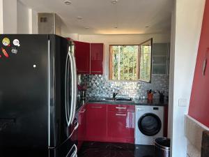 Majoituspaikan Cassis appartement vue mer balneo keittiö tai keittotila