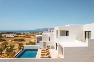 Villa blanca con piscina en C and G VILLAS, en Agia Anna de Naxos