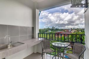Balkón nebo terasa v ubytování Modern Bangtao Studio