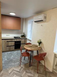 Кухня или мини-кухня в Terracotta
