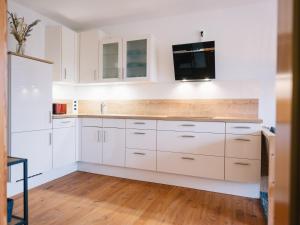 Kuchyň nebo kuchyňský kout v ubytování Landhaus Weber