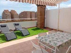Balkón nebo terasa v ubytování Torremar 6 Frontal 2 Amaneceres de Oropesa 2ªlinea de Playa