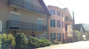 صورة لـ Bed & Breakfast Karavan في Raška +56 صورة