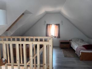 Postel nebo postele na pokoji v ubytování pokoje do wynajecia