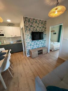Η κουζίνα ή μικρή κουζίνα στο Apartament Szept Morza 2