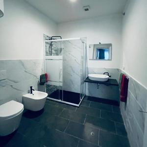 Koupelna v ubytování Esterina Rooms