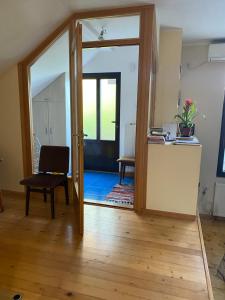 Posezení v ubytování Apartman Jelena Sumarice + 4 fotografie