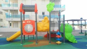 Ο χώρος παιχνιδιού για παιδιά στο Residencial Blaumar Piles Playa