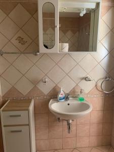 Ein Badezimmer in der Unterkunft Apartment Villa Ana