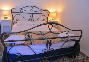 Postel nebo postele na pokoji v ubytování Belvedere private luxury beach villa
