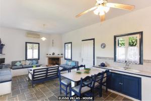 A seating area at Elisso Villas