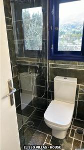 A bathroom at Elisso Villas