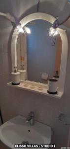 A bathroom at Elisso Villas
