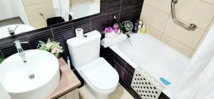 Kamar mandi di A23 Metro Matta Parque OHiggins +43 foto