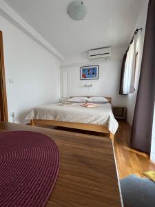 Voodi või voodid majutusasutuse Guesthouse Fjaka toas