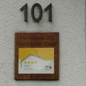 Certifikat, nagrada, znak ali drug dokument, ki je prikazan v nastanitvi FH "Gestiefelter Kater" am See im hessischen Bergland