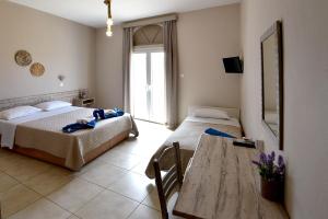 Φωτογραφία από το άλμπουμ του Kohili Kolibithra in Tinos σε Kollimpithra