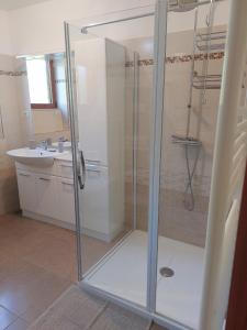 Koupelna v ubytování APARTMA BRIN Podgorje + 29 fotografií