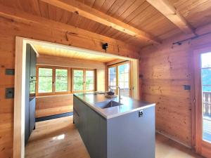 Fotografie z fotogalerie ubytování Chalet Pololo avec sauna, Val d'Hérens v destinaci Eison + 14 fotografií