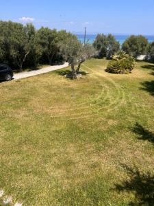 Fotografie z fotogalerie ubytování Front Sea Villa Polichrono v destinaci Kriopigi