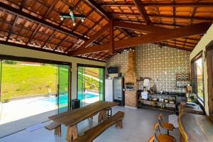 Dapur atau dapur kecil di Lapinha do sertao_moeda/Mg